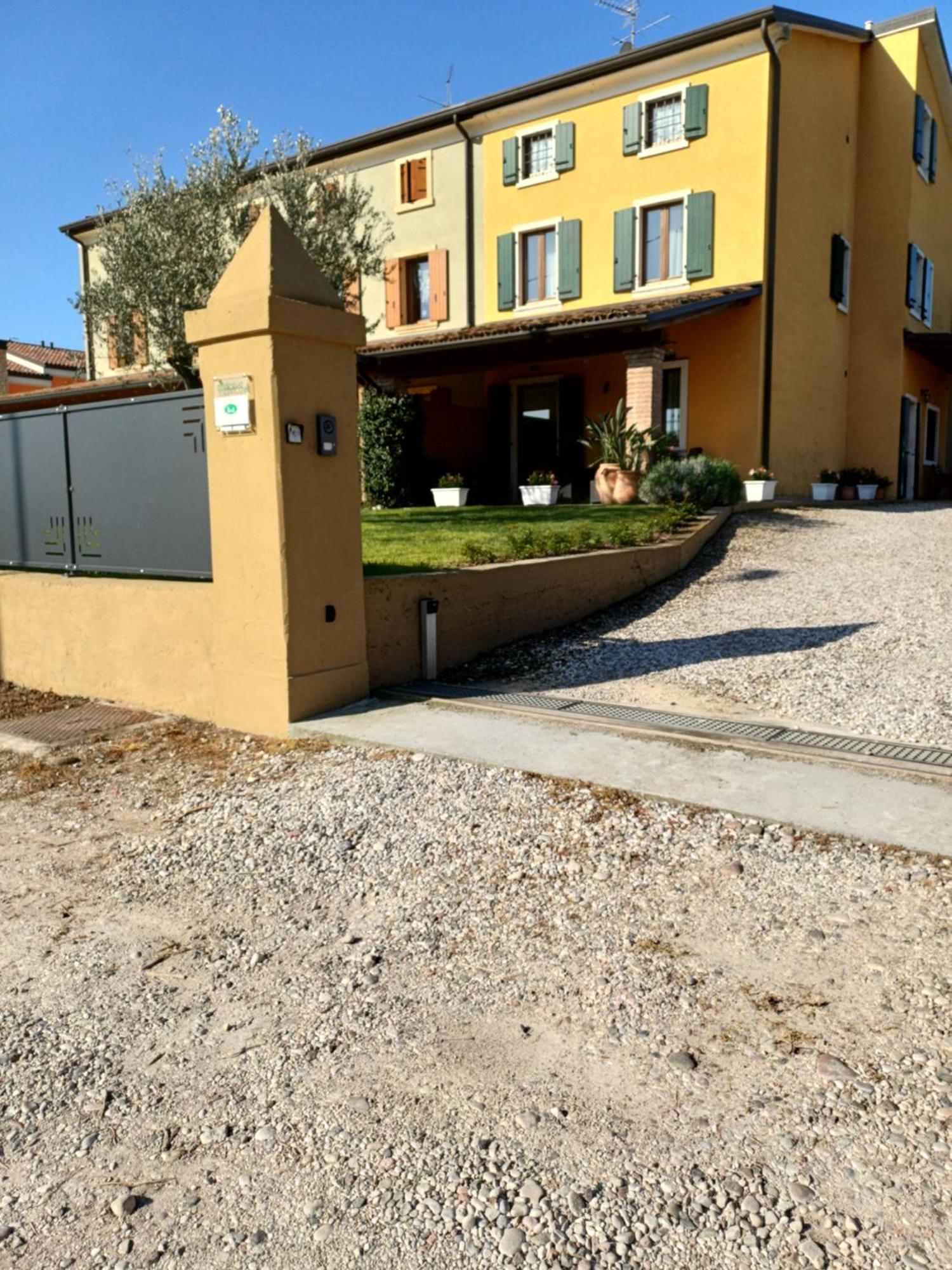B&B Civico 61 Pastrengo Exteriör bild
